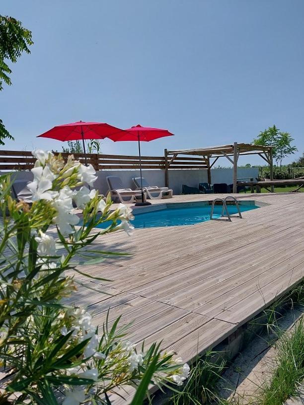Mas Constantin Apartment Salin-de-Giraud Exterior photo